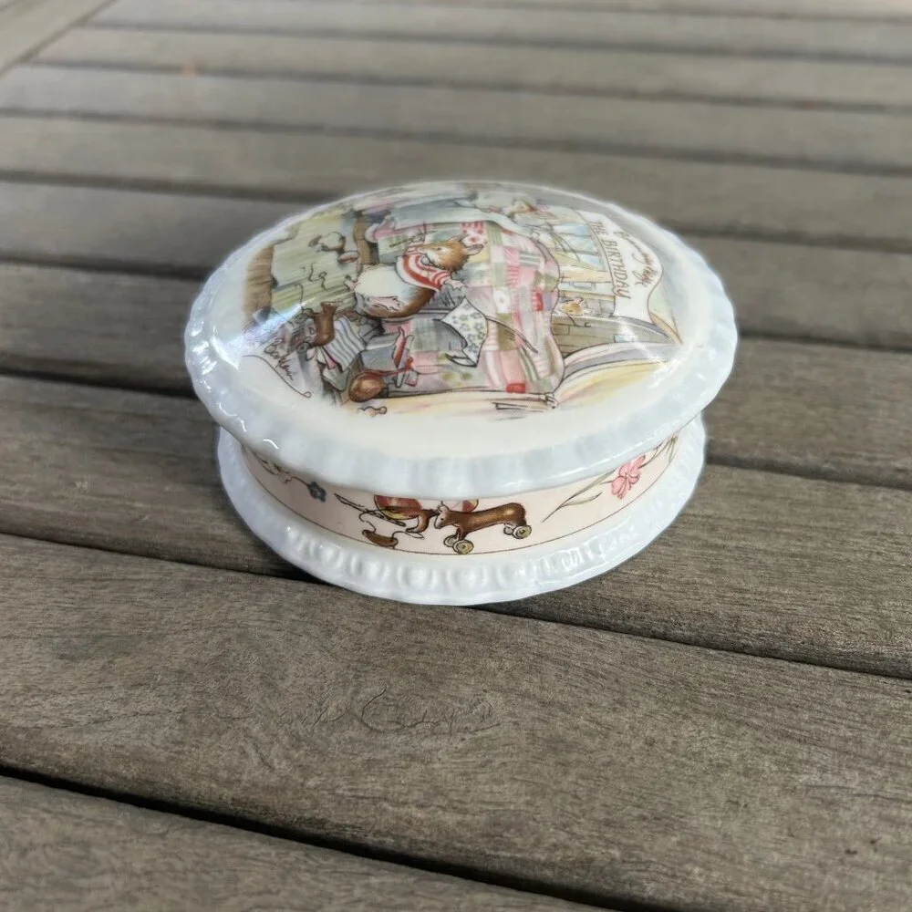 Royal Doulton Bramley Hedge The Birthday Trinket Gift Box Jill Barklem Design